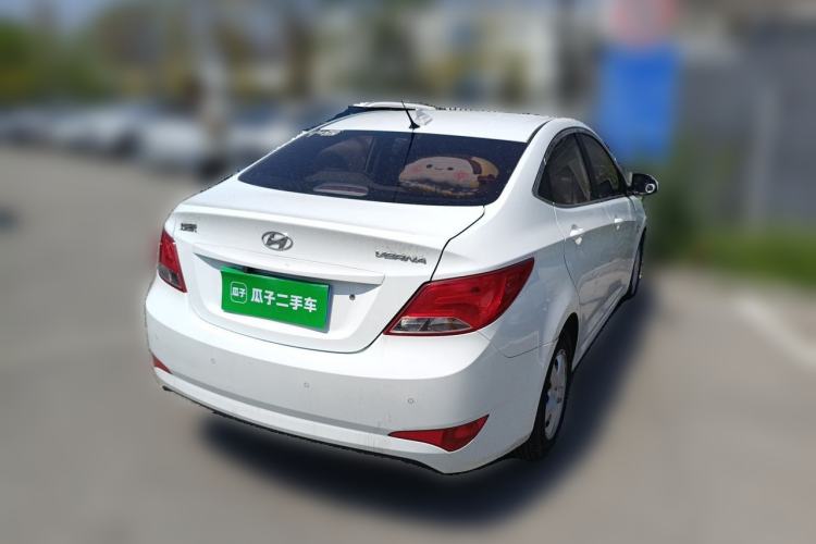Used Hyundai Verna (older generation) 2014 1.4L Automatic Fashion GS Model Rear Right 45 Deg