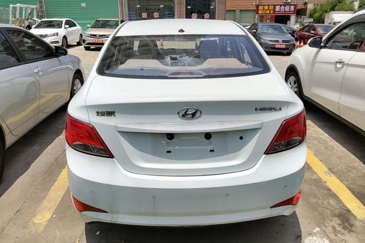 Used Hyundai Verna (older generation) 2014 1.4L Manual Smart GLS Trim Rear