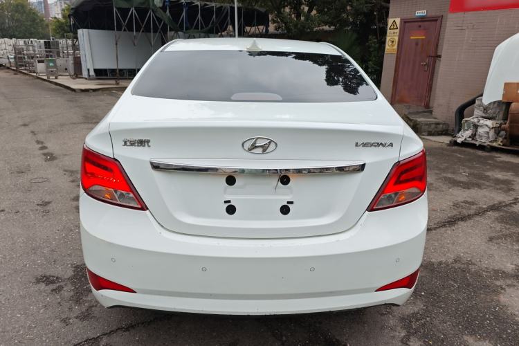Used Hyundai Verna (older generation) 2014 1.4L Manual Top-Tier Model TOP Rear