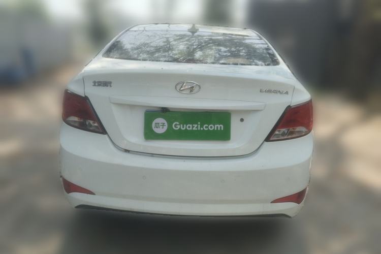 Used Hyundai Verna (older generation) 2014 1.4L Automatic Leading-Edge GLX Rear