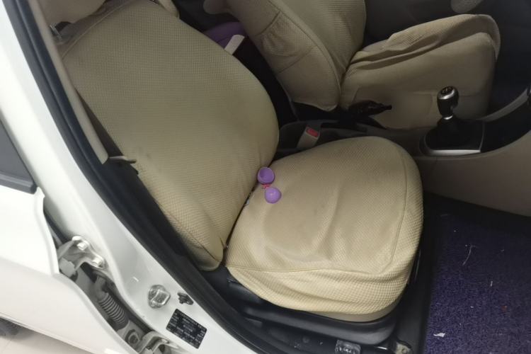 Used Hyundai Verna (older generation) 2014 1.4L Manual Smart GLS Trim Right Front Seat