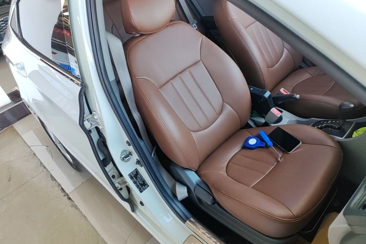 Used Hyundai Verna (older generation) 2014 1.4L Automatic Smart GLS Right Front Seat