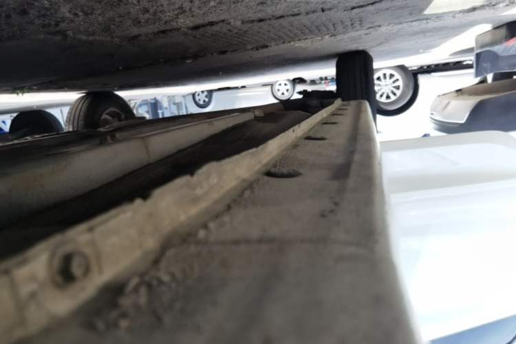 Used Hyundai Verna (older generation) 2014 1.4L Manual Smart GLS Trim Right Side Sill