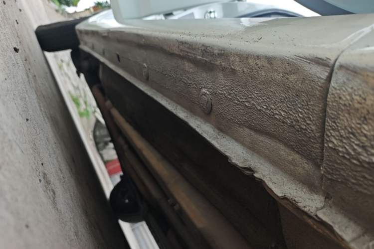 Used Hyundai Verna (older generation) 2014 1.4L Automatic Smart GLS Right Side Sill