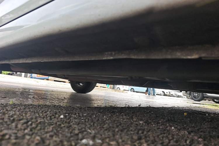 Used Hyundai Verna (older generation) 2014 1.4L Automatic Leading-Edge GLX Right Side Sill