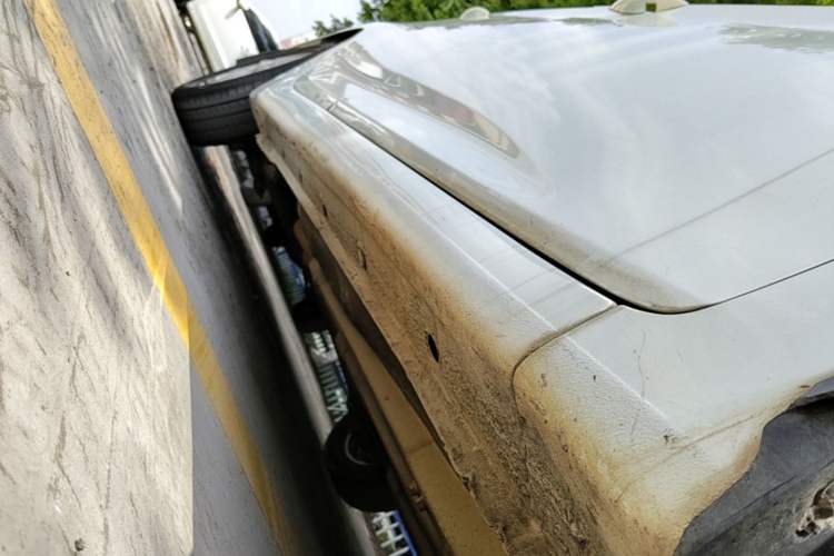 Used Hyundai Verna (older generation) 2014 1.4L Automatic Smart GLS Right Side Sill