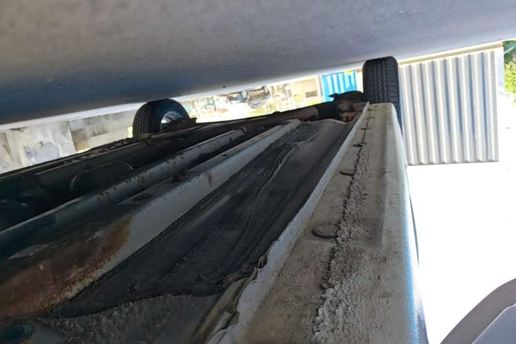 Used Hyundai Verna (older generation) 2014 1.4L Manual Smart GLS Trim Right Side Sill