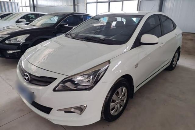 Used Hyundai Verna (older generation) 2014 1.4L Manual Smart GLS Trim