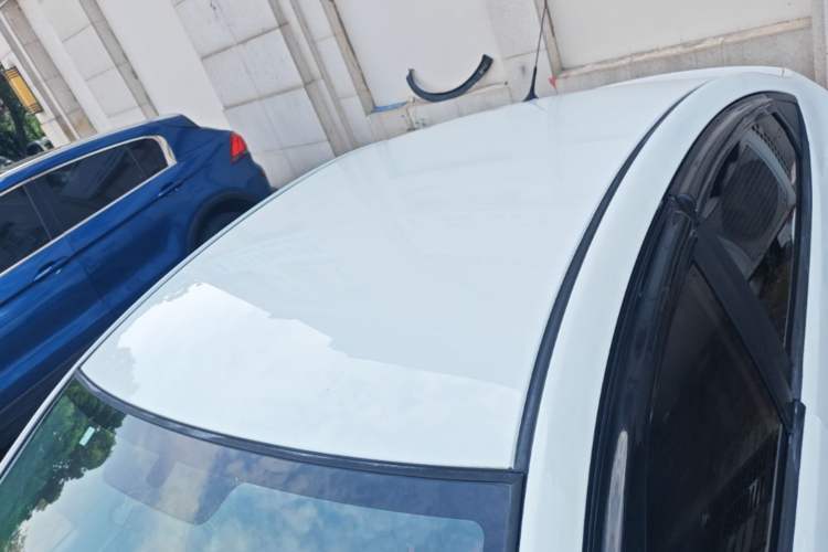 Used Hyundai Verna (older generation) 2014 1.4L Manual Smart GLS Trim Roof