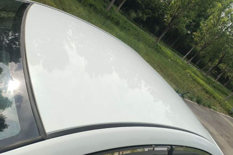 Used Hyundai Verna (older generation) 2014 1.4L Manual Smart GLS Trim Roof