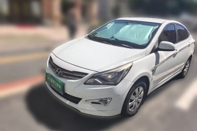 Used Hyundai Verna (older generation) 2014 1.4L Manual Smart GLS Trim
