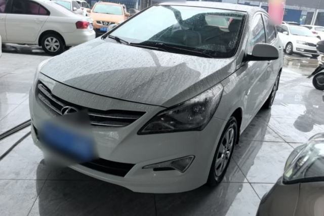 Used Hyundai Verna (older generation) 2014 1.4L Manual Smart GLS Trim