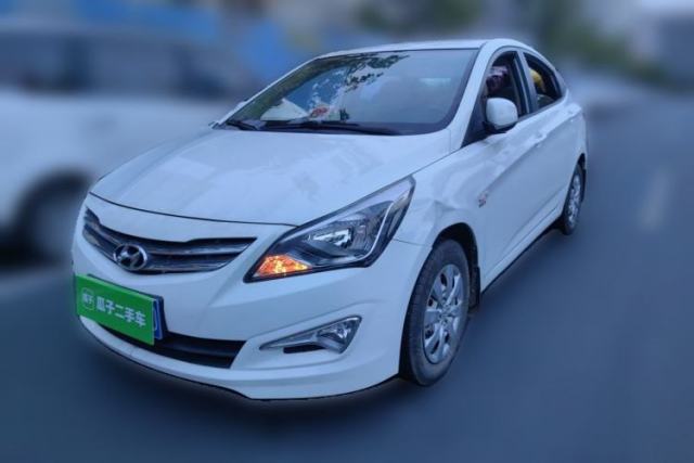 Used Hyundai Verna (older generation) 2014 1.4L Manual Smart GLS Trim