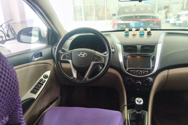 Used Hyundai Verna (older generation) 2014 1.4L Manual Smart GLS Trim Steering Wheel