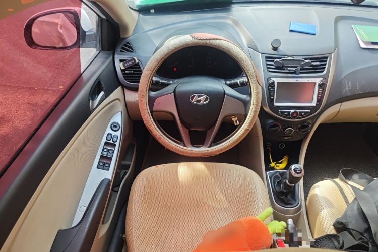 Used Hyundai Verna (older generation) 2014 1.4L Manual Smart GLS Trim Steering Wheel