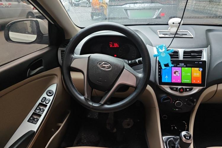 Used Hyundai Verna (older generation) 2014 1.4L Manual Smart GLS Trim Steering Wheel