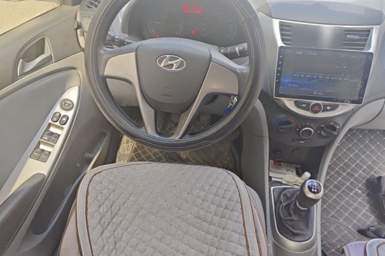 Used Hyundai Verna (older generation) 2014 1.4L Manual Smart GLS Trim Steering Wheel