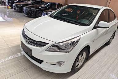 Used Hyundai Verna (older generation) 2014 1.4L Manual Smart GLS Trim