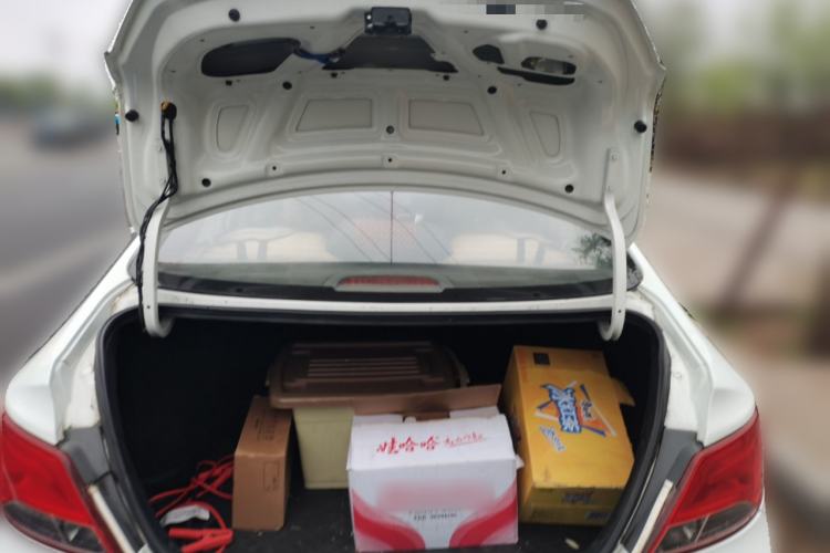 Used Hyundai Verna (older generation) 2014 1.4L Manual Smart GLS Trim Trunk