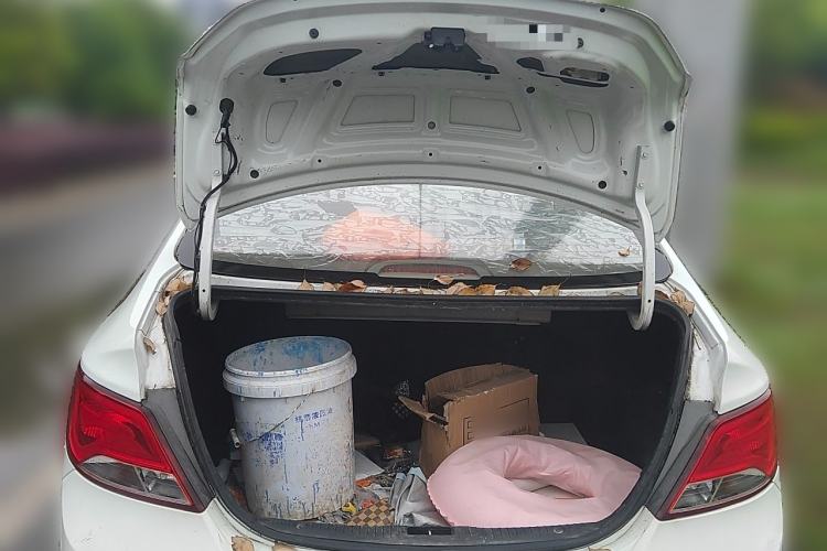 Used Hyundai Verna (older generation) 2014 1.4L Manual Fashion GS Model Trunk