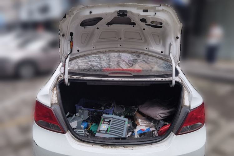 Used Hyundai Verna (older generation) 2014 1.4L Manual Smart GLS Trim Trunk