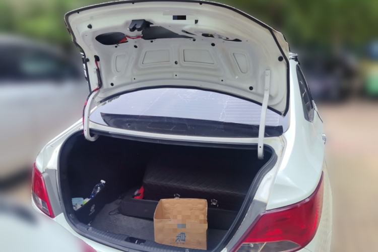 Used Hyundai Verna (older generation) 2014 1.4L Manual Smart GLS Trim Trunk