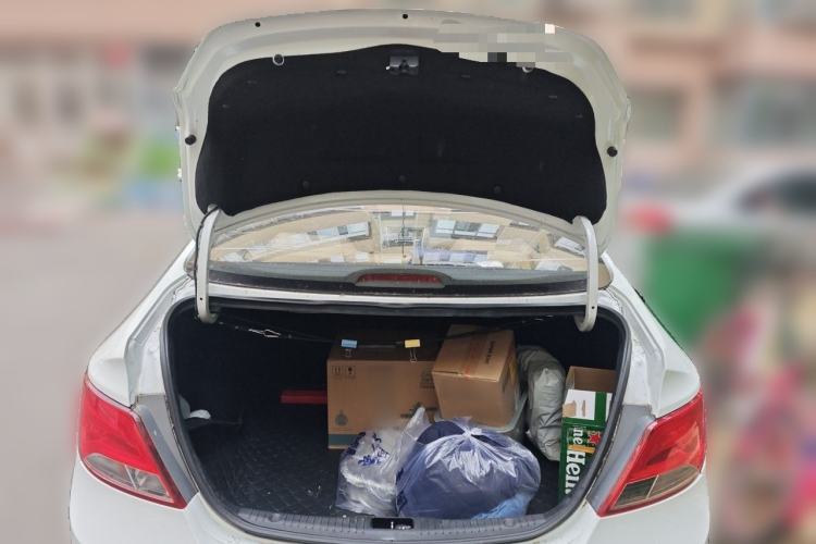 Used Hyundai Verna (older generation) 2014 1.4L Manual Smart GLS Trim Trunk