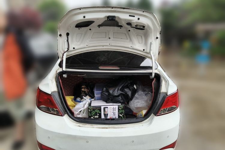 Used Hyundai Verna (older generation) 2014 1.4L Manual Smart GLS Trim Trunk