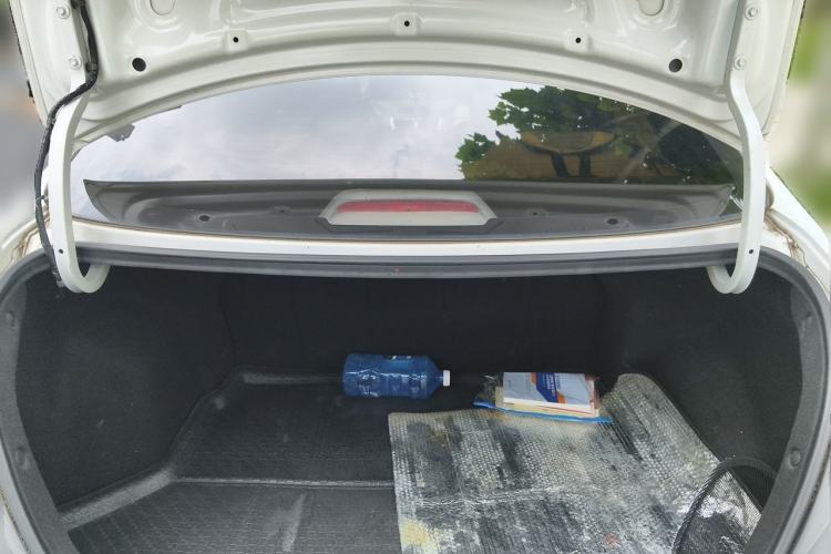 Used Hyundai Verna (older generation) 2014 1.4L Automatic Smart GLS Trunk
