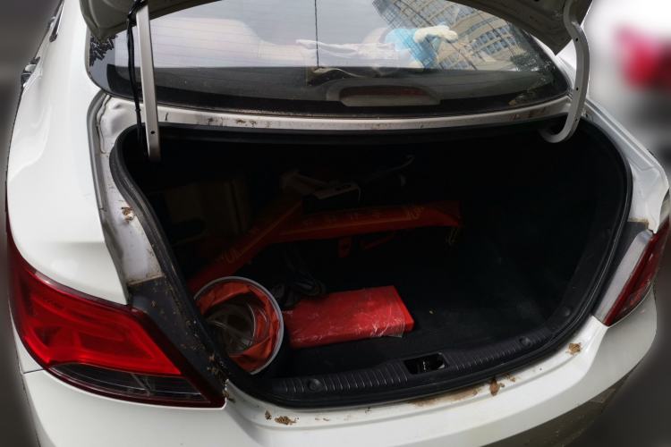Used Hyundai Verna (older generation) 2014 1.4L Automatic Smart GLS Trunk