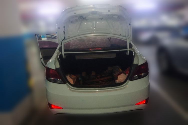 Used Hyundai Verna (older generation) 2014 1.4L Automatic Smart GLS Trunk