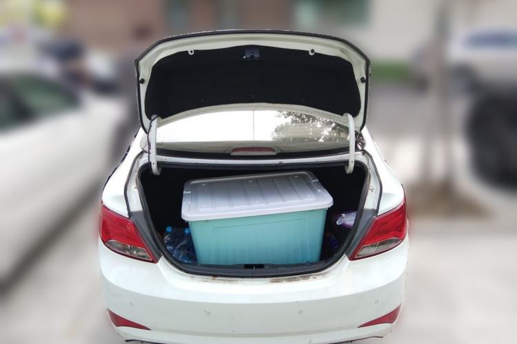 Used Hyundai Verna (older generation) 2014 1.4L Manual Smart GLS Trim Trunk