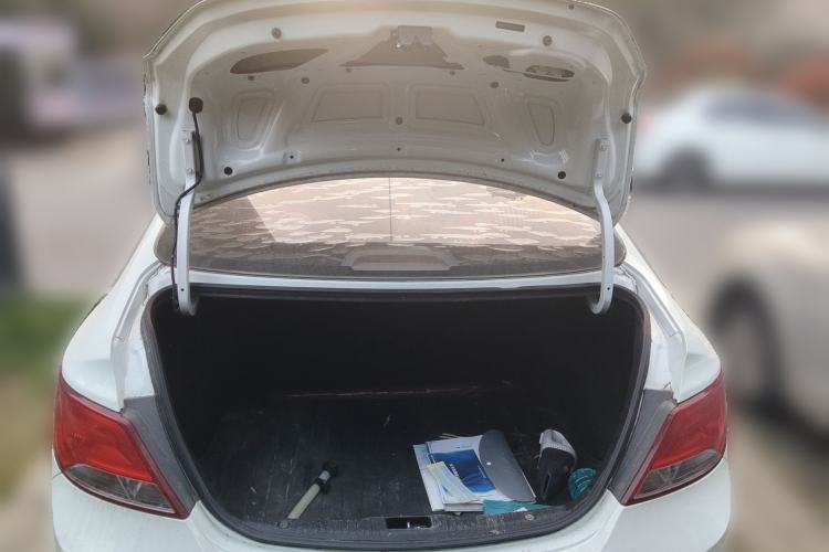 Used Hyundai Verna (older generation) 2014 1.4L Manual Smart GLS Trim Trunk