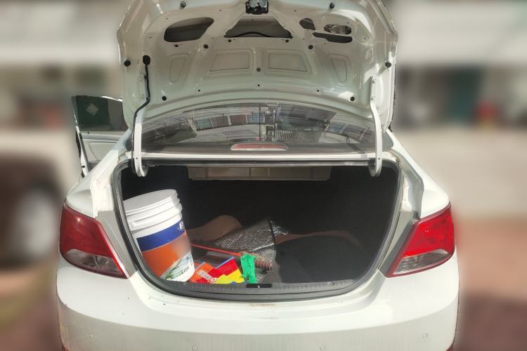 Used Hyundai Verna (older generation) 2014 1.4L Automatic Smart GLS Trunk