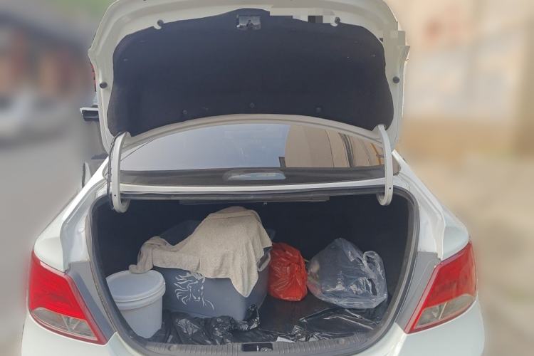 Used Hyundai Verna (older generation) 2014 1.4L Manual Smart GLS Trim Trunk