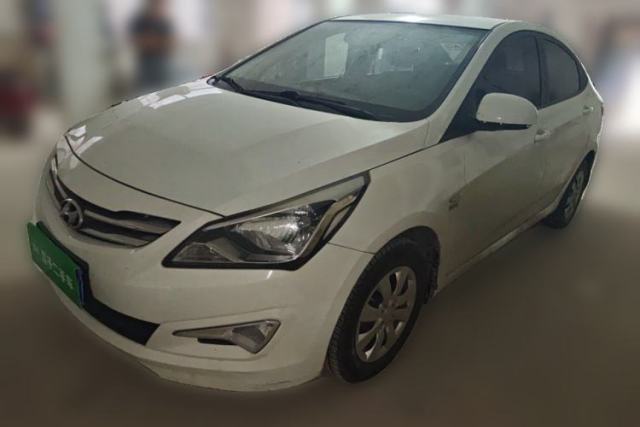 Used Hyundai Verna (older generation) 2014 1.4L Manual Smart GLS Trim