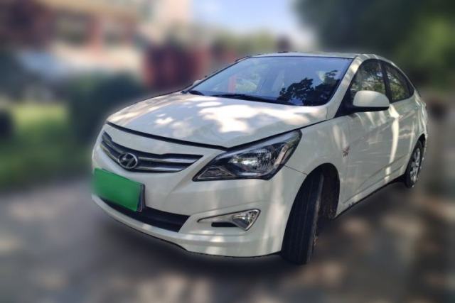 Used Hyundai Verna (older generation) 2014 1.4L Manual Smart GLS Trim