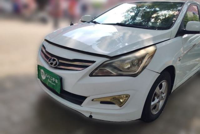 Hyundai Verna (older generation) 2014 1.4L Automatic Smart GLS usado