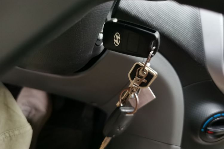 Used Hyundai Verna (older generation) 2014 1.4L Automatic Smart GLS Vehicle Key