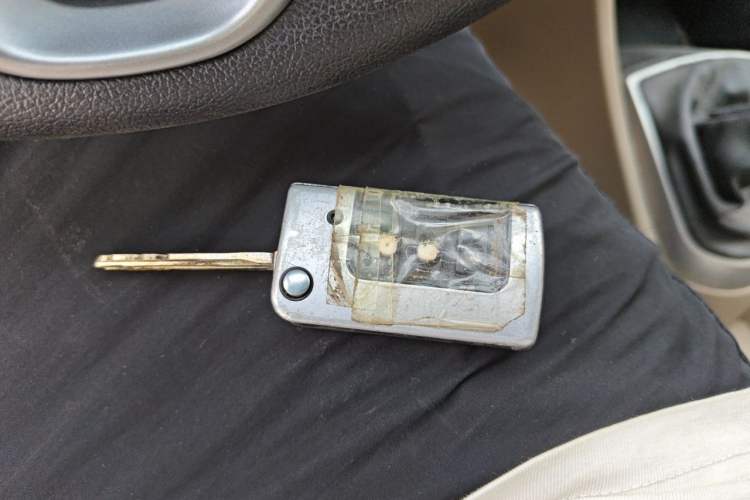 Used Hyundai Verna (older generation) 2014 1.4L Manual Fashion GS Model Vehicle Key