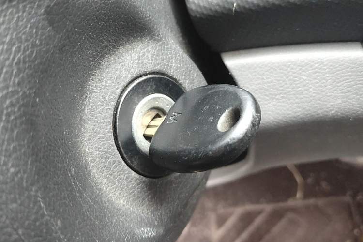Used Hyundai Verna (older generation) 2014 1.4L Manual Fashion GS Model Vehicle Key