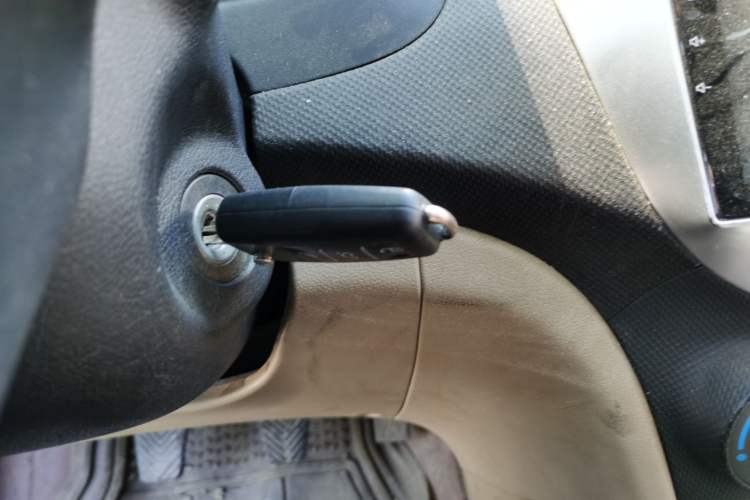 Used Hyundai Verna (older generation) 2014 1.4L Manual Fashion GS Model Vehicle Key