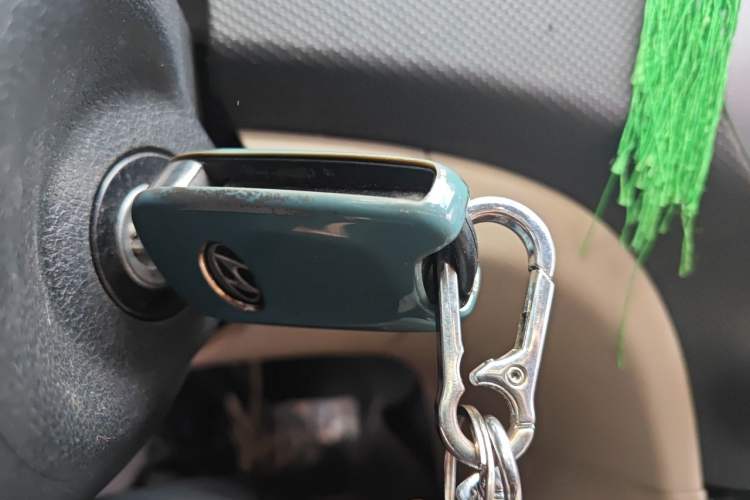 Used Hyundai Verna (older generation) 2014 1.4L Automatic Smart GLS Vehicle Key