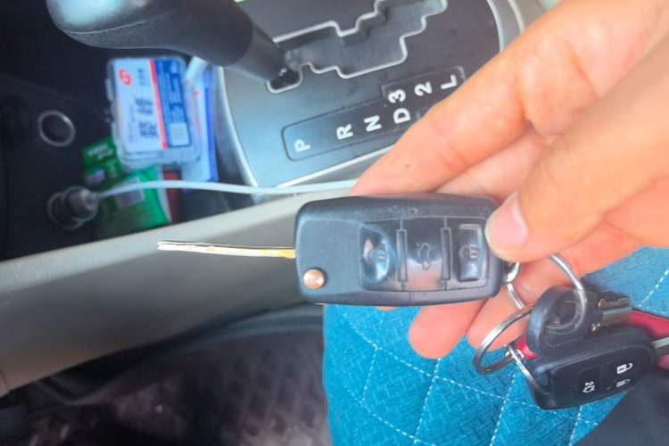 Used Hyundai Verna (older generation) 2014 1.4L Automatic Smart GLS Vehicle Key