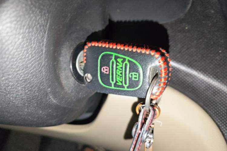 Used Hyundai Verna (older generation) 2014 1.4L Automatic Smart GLS Vehicle Key