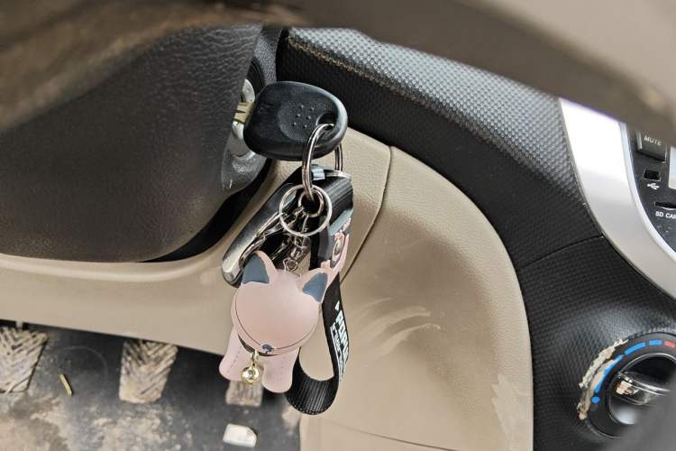 Used Hyundai Verna (older generation) 2014 1.4L Manual Fashion GS Model Vehicle Key