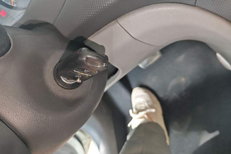 Used Hyundai Verna (older generation) 2014 1.4L Automatic Smart GLS Vehicle Key