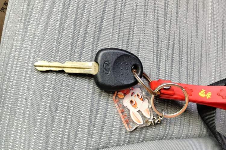 Used Hyundai Verna (older generation) 2014 1.4L Automatic Smart GLS Vehicle Key