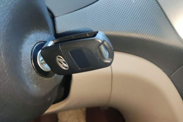 Used Hyundai Verna (older generation) 2014 1.4L Automatic Smart GLS Vehicle Key