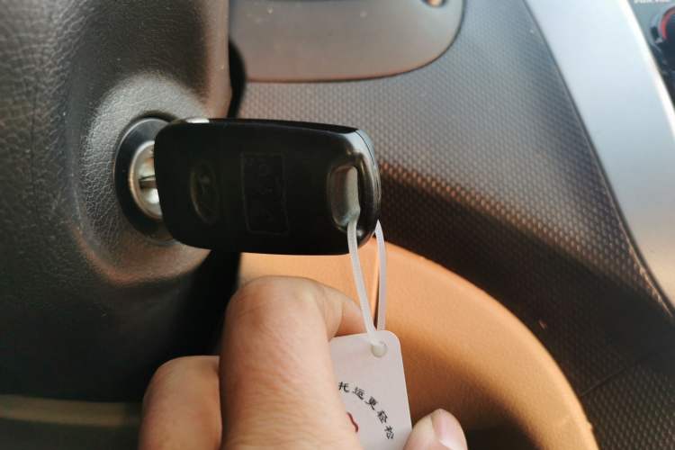 Used Hyundai Verna (older generation) 2014 1.4L Automatic Smart GLS Vehicle Key